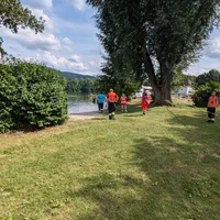 THL P in Wassernot 19.07.24 Bereitstellung am Ufer.jpg