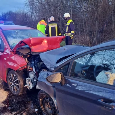 #2 THL 1 VU mit PKW B14 09.01.2025 2.jpg